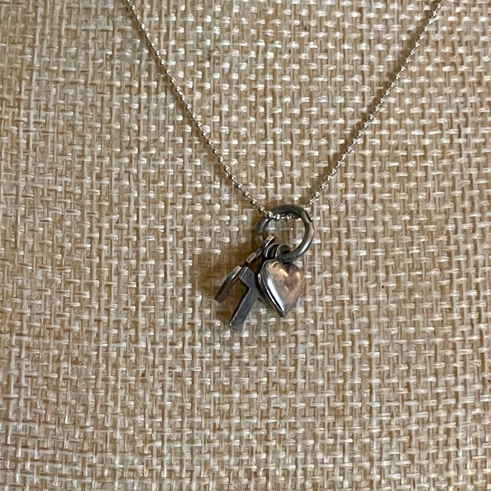 Silver Faith,Hope, Love Pendants Necklace- Cross, heart and anchor - Picture 2 of 9